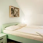 Booknassfeld * טרופולאך