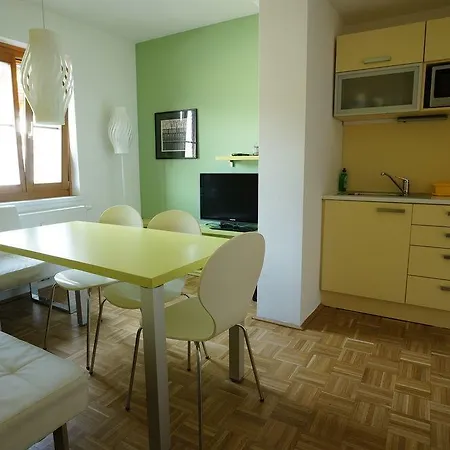 Booknassfeld شقة Tröpolach