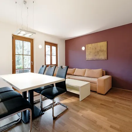 Booknassfeld * טרופולאך